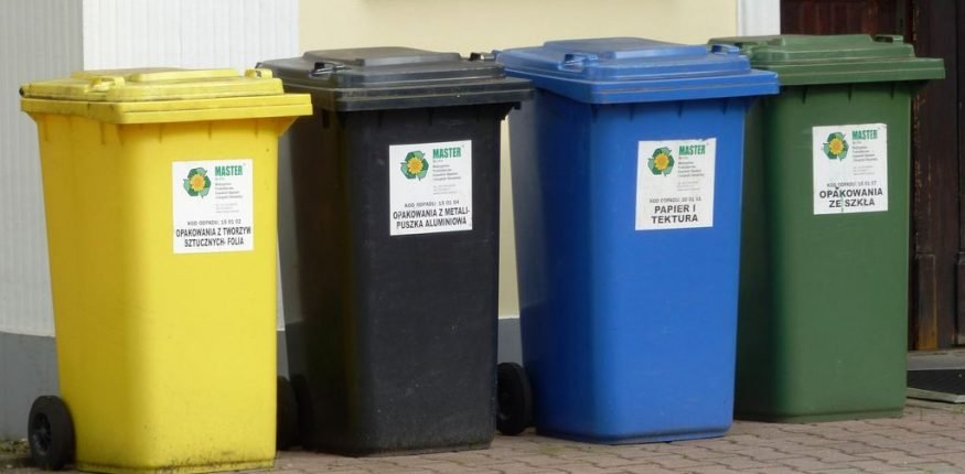 pojemniki do selektywnej zbiórki odpadów komunalnych